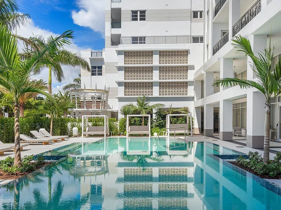 155 E Boca Raton Rd #820