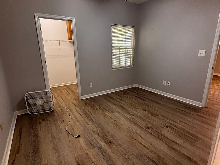 2311 Sweetwater Blvd — Photo 12