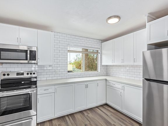 3rd image of 2503 E Clarendon Ave APT 8