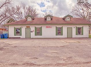 105 W Brenham St, Elgin, TX 78621