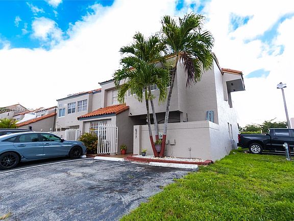 4th image of 6217 SW 128th Pl