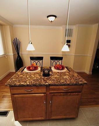 Dining Area - In Room