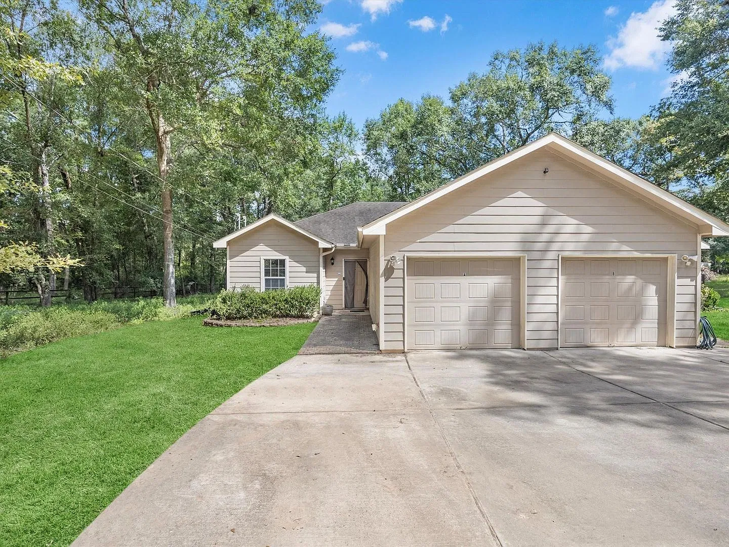 19666 Village Forest Dr — Photo 1