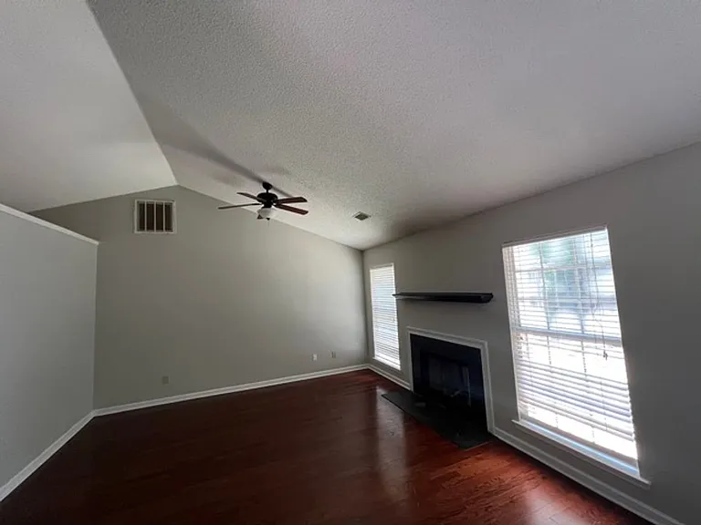 150 Bradstone Rd — Photo 3