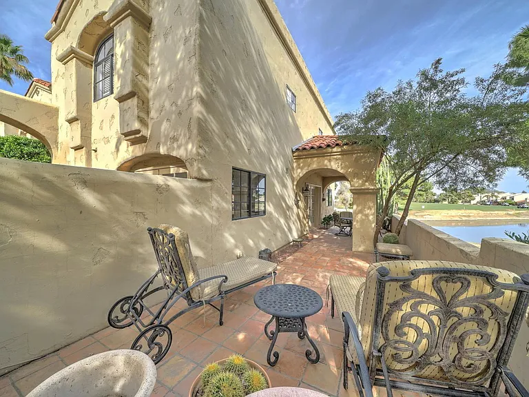 6141 N 28th Pl — Photo 31
