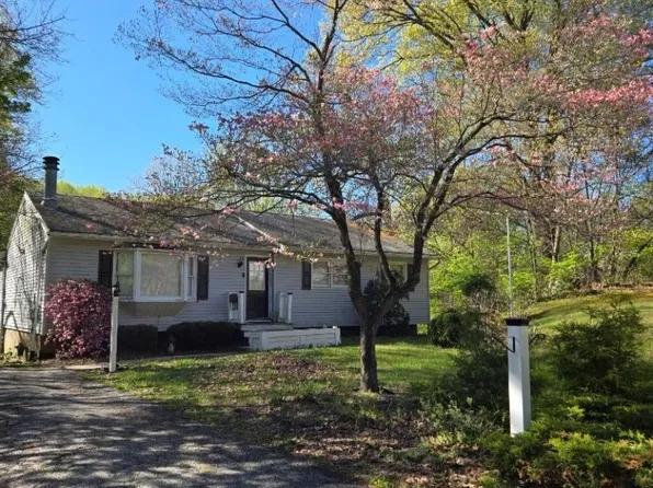 47 Woodland Dr, Vernon Twp., NJ 07462