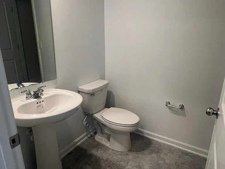 3263 Laurent Loop — Photo 11