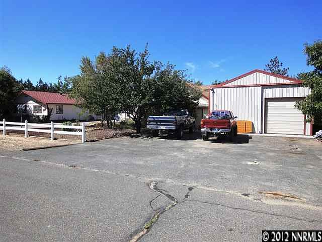 2nd image of 2774 Sylvia Ln