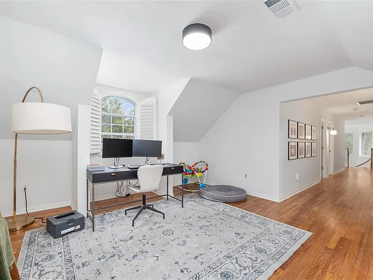 11121 NW 15th Pl — Photo 43
