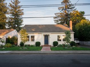 1940 Belmont Ct, Santa Rosa, CA 95404