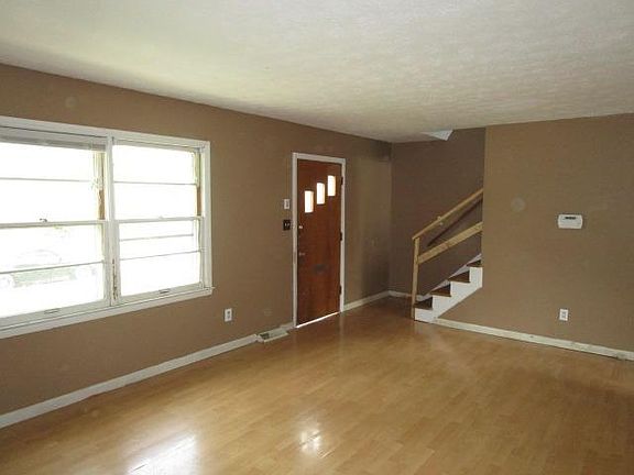 2nd image of 638 Hyden Ct