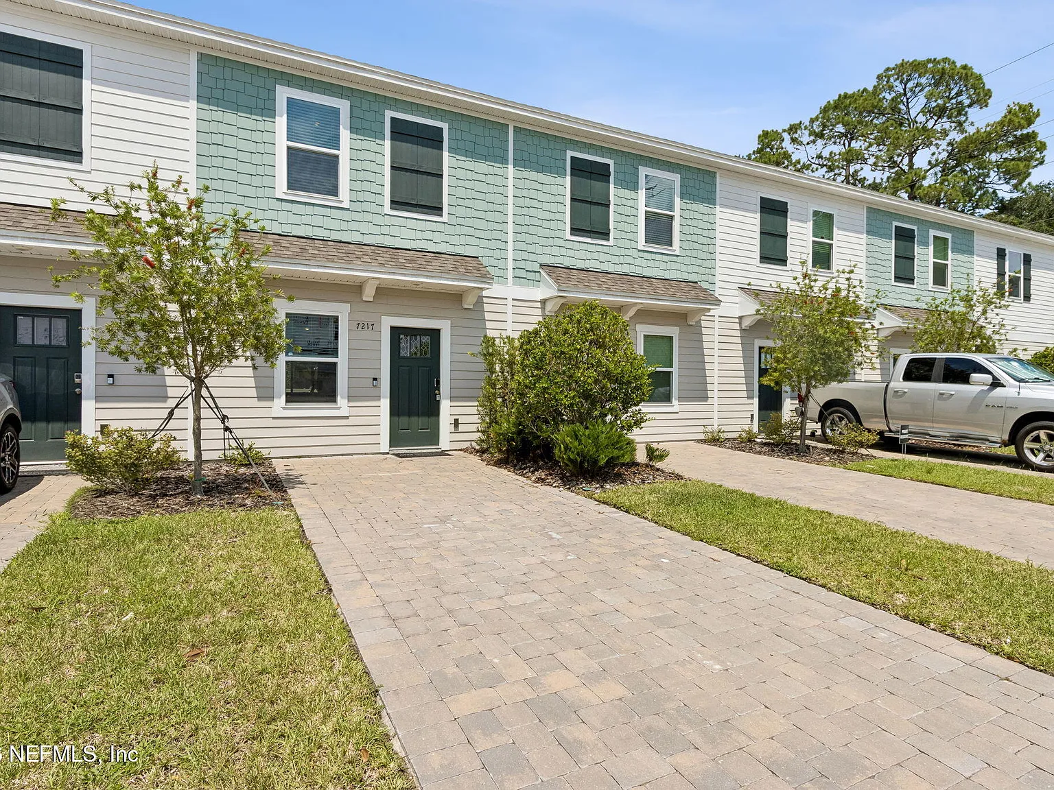 2 bed, 2.5 bath, 1164 sqft, $1,650 — Photo 1