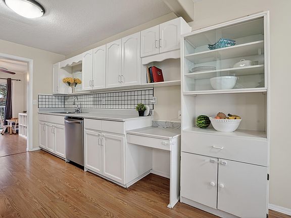 5th image of 45286 Watson Rd #28