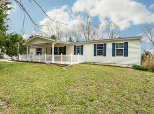 7560 Twin Ridge Dr, Cedar Hill, MO 63016