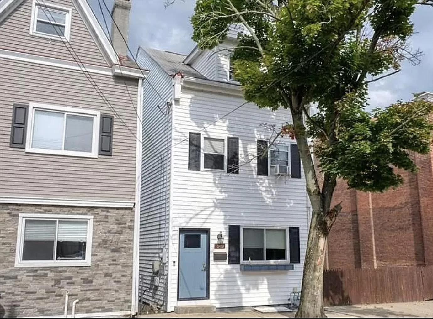 3 bed, 1590 sqft, $2,650 — Photo 1