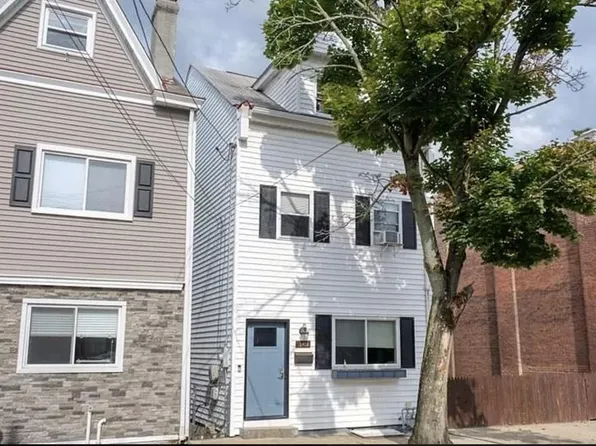 5133 Holmes St, Pittsburgh, PA 15201