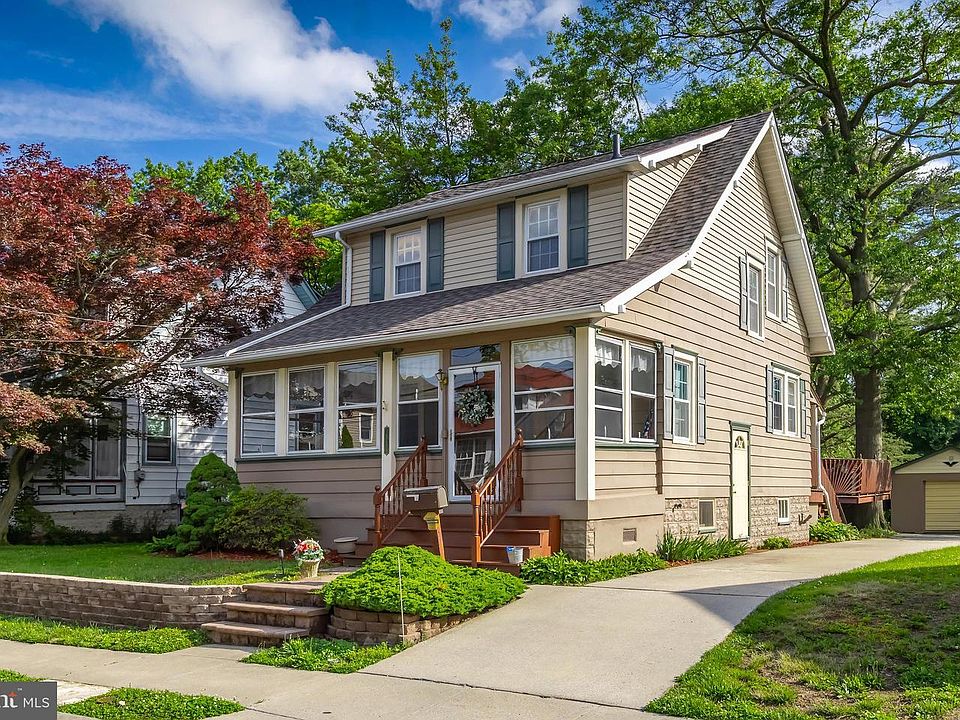 1st image of 53 Watkins Ave
