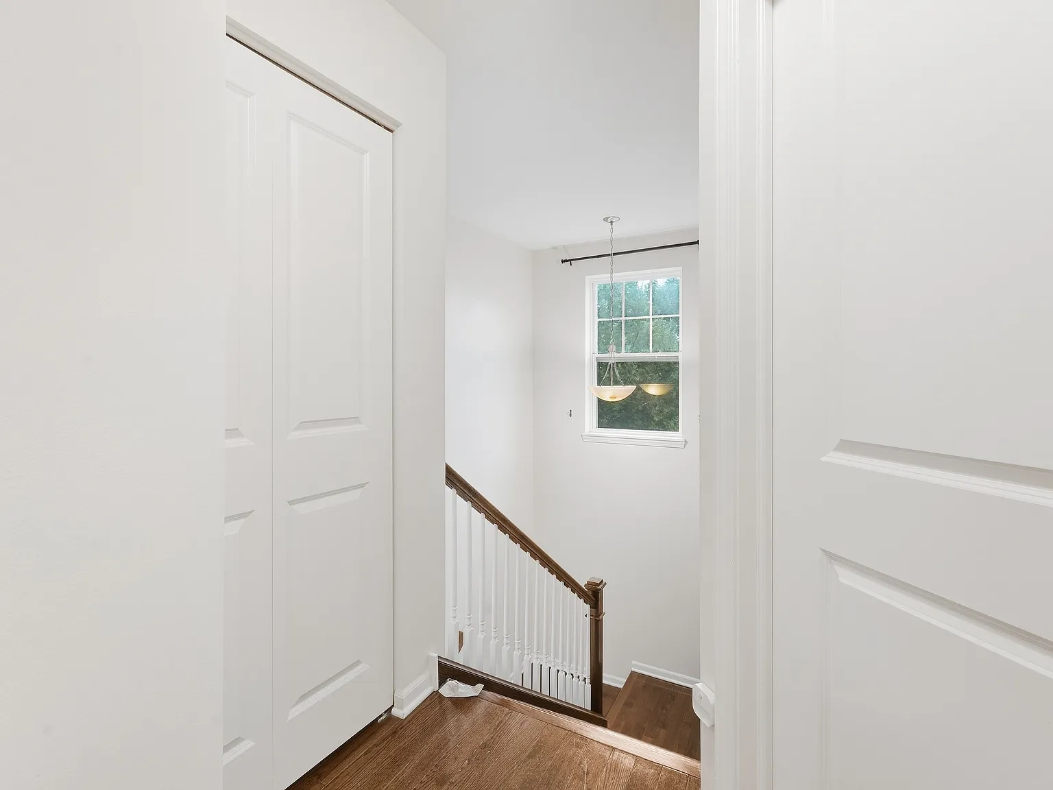 3 bed, 1573 sqft, $4,450 — Photo 4