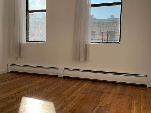 3rd image of 14 Orchard St APT 5D