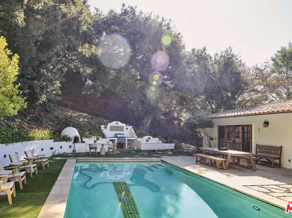 3268 Serra Rd, Malibu, CA 90265