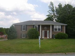 1269 Cottonwood Dr, Clarksville, TN 37040