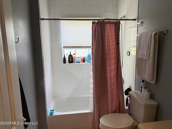 3rd image of 6118/6122 W Oktibbeha St
