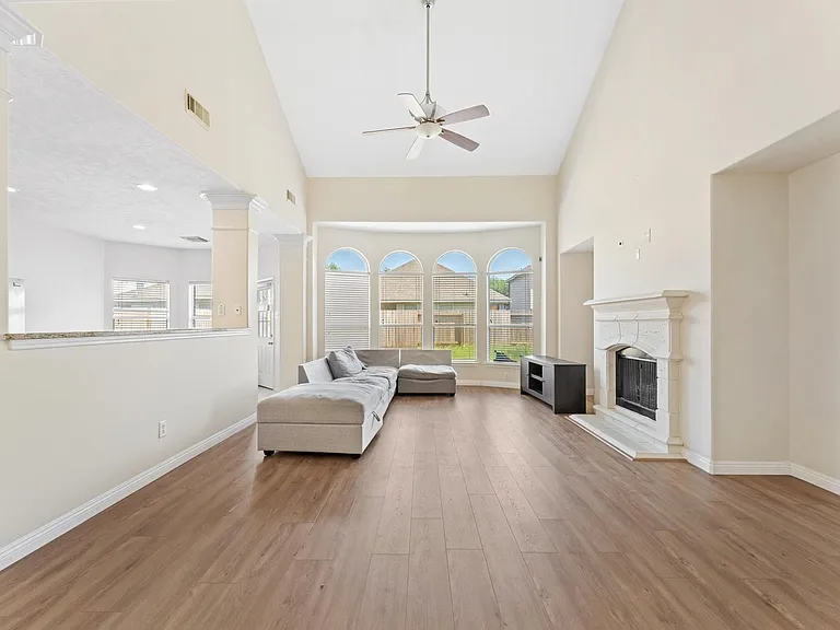 26414 Creston Woods Dr — Photo 8
