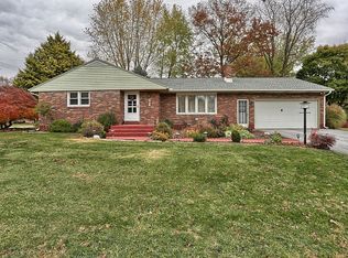 6 Jayann Dr, Lebanon, PA 17042