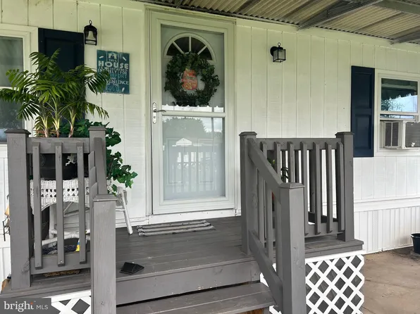 408 Waldorf Dr, York, PA 17404