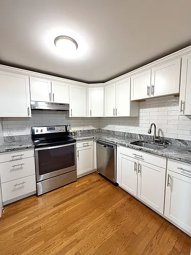 52 S Walnut St Photo 1