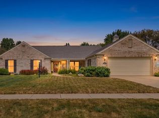 1308 Weathervane Dr, Champaign, IL 61821