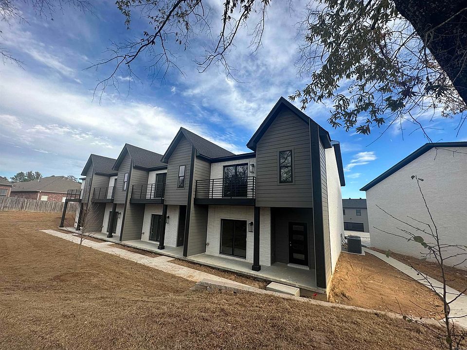 225 Country Club Pkwy Maumelle AR Zillow