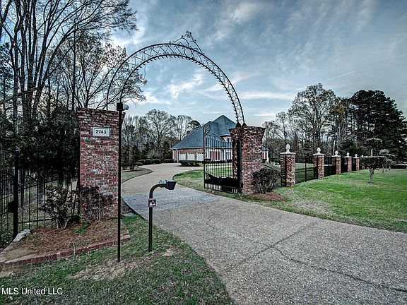 3rd image of 2743 Highway 80