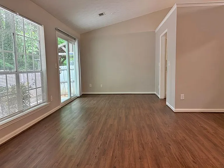 5110 N Bridges Dr — Photo 6