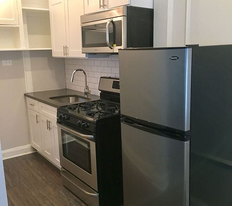 2nd image of 5330 S Blackstone Ave #5330105