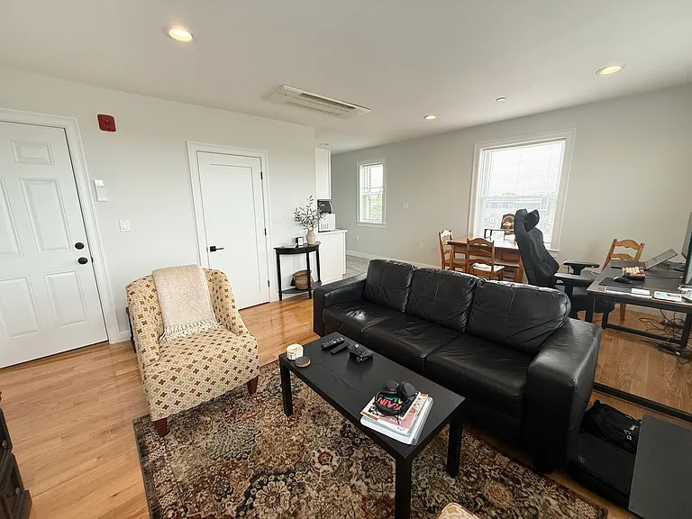 325 Newport Ave #41 — Photo 6