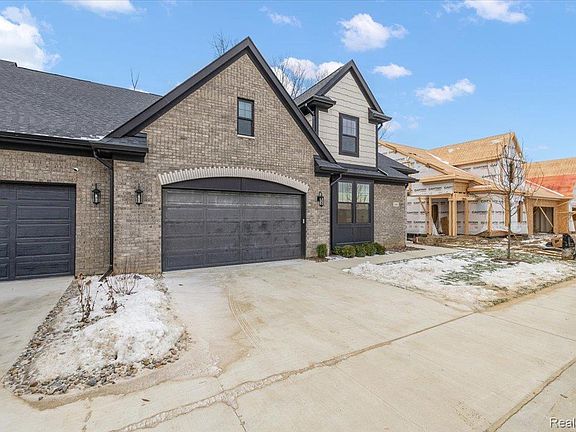 4th image of 2044 Breckenridge Ct