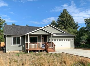 114 Seagate St SW, Ocean Shores, WA 98569