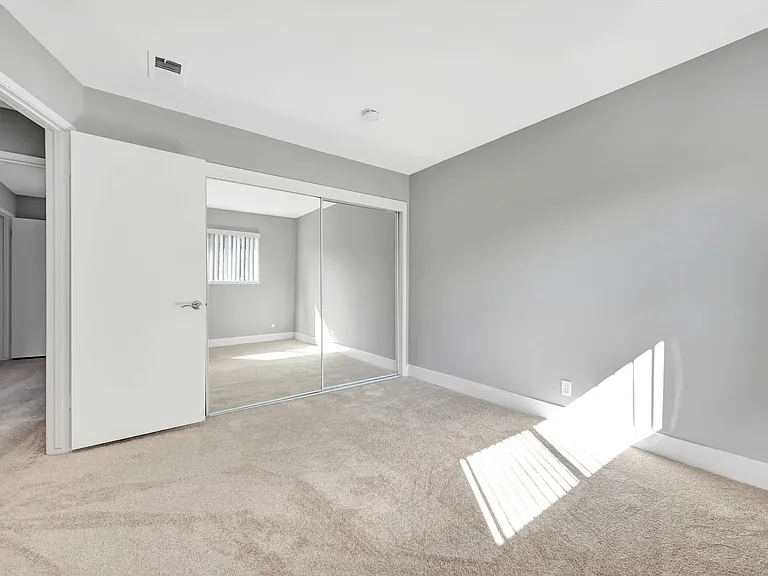 786 Reseda Dr #2 — Photo 16