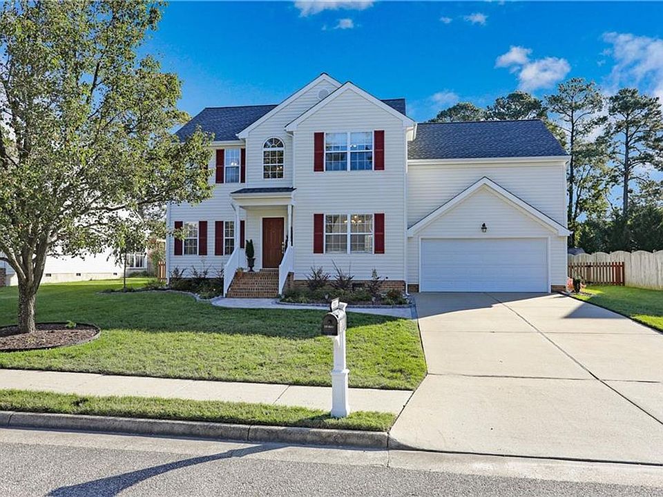 1st image of 211 Kings Pointe Xing