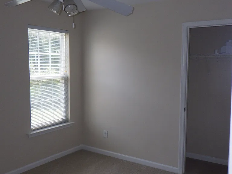 381 Woodson Dr — Photo 17