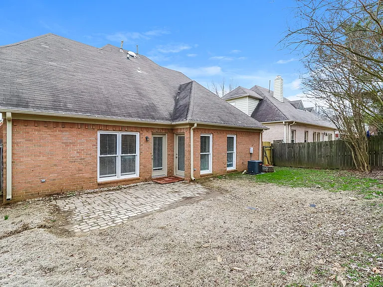 1153 Hunters Green Cir S — Photo 20