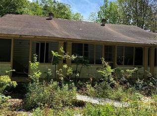 22 Southern St, Chickasaw, AL 36611