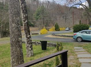 3 Forest Park Pl, Sparrow Bush, NY 12780