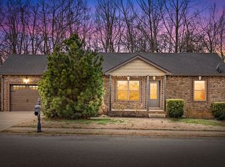 656 Deer Ridge Dr, Clarksville, TN