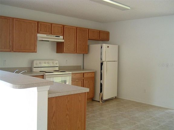 3rd image of 119 Bristol Forest Trl