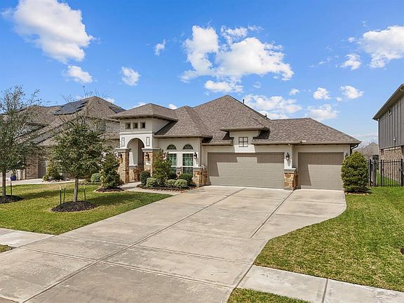 2nd image of 2206 Nocona Lane