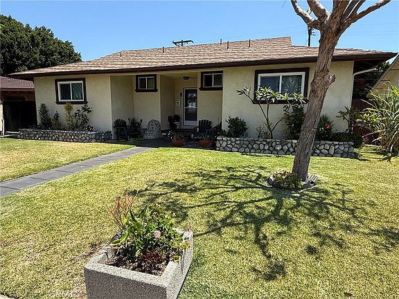 3rd image of 502 S Magnolia Ave