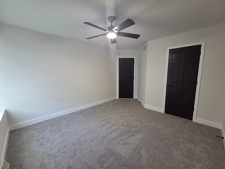 2301 Grant Ln — Photo 65