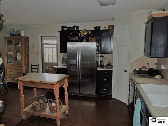 3rd image of 110 Sonoma Cir